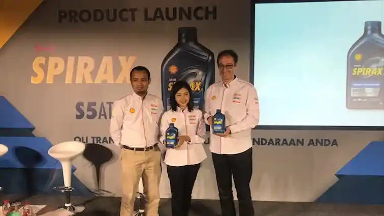 Foto - Shell Rilis Oli Transmisi Matic Terbaru, Apa Kehebatannya?