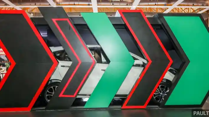 Foto - Daihatsu Sirion Generasi Terbaru Versi Malaysia Sudah Bisa Diintip 