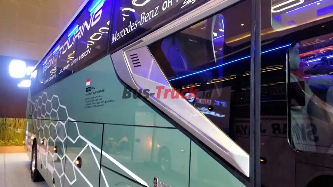 Foto - R22 Vision 8 Touring : Varian Baru New Armada Skylander