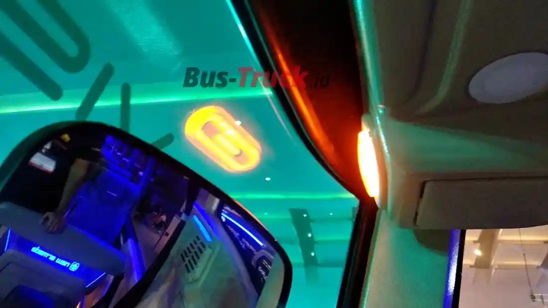 Foto - R22 Vision 8 Touring : Varian Baru New Armada Skylander