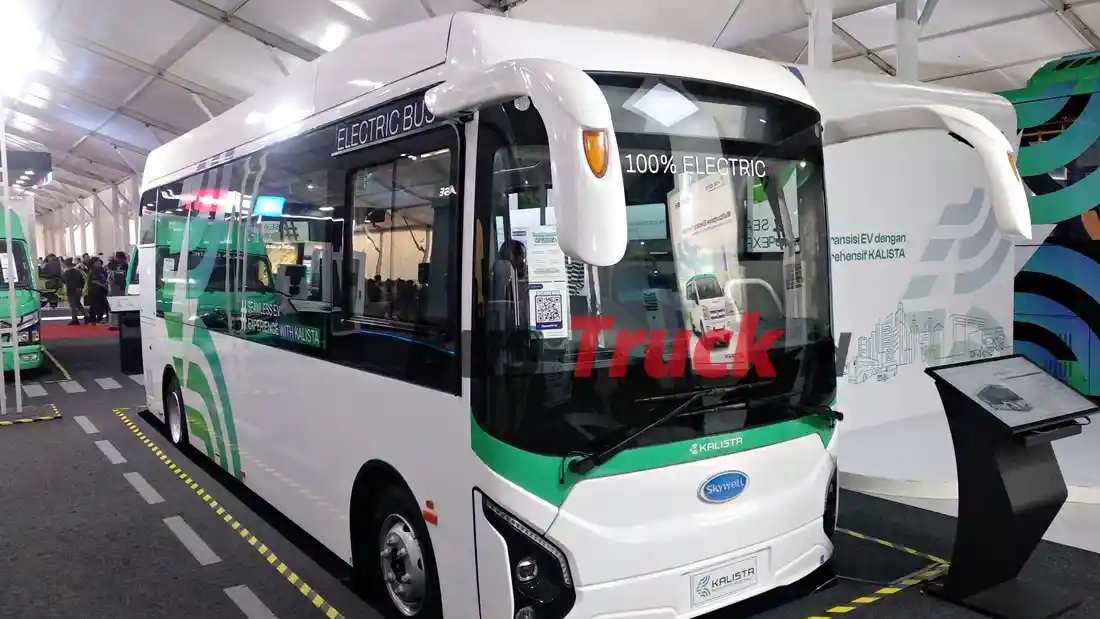 Foto - Damri: Terus Berkomitmen Menambah Bus Listrik Tahun 2024