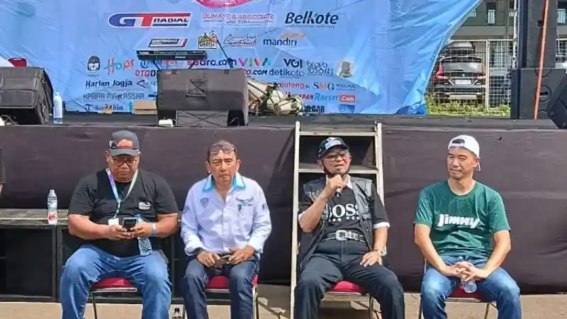 Foto - Soebronto Laras, Sang Legenda Otomotif Itu Pun Berpulang