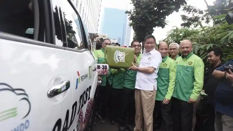 Berita - Pertamina Uji Coba Bio Solar B30