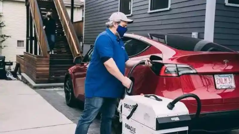 Mobil Listrik - Mobil Listrik Makin Ramai, Kini Tersedia Jasa Charger Panggilan