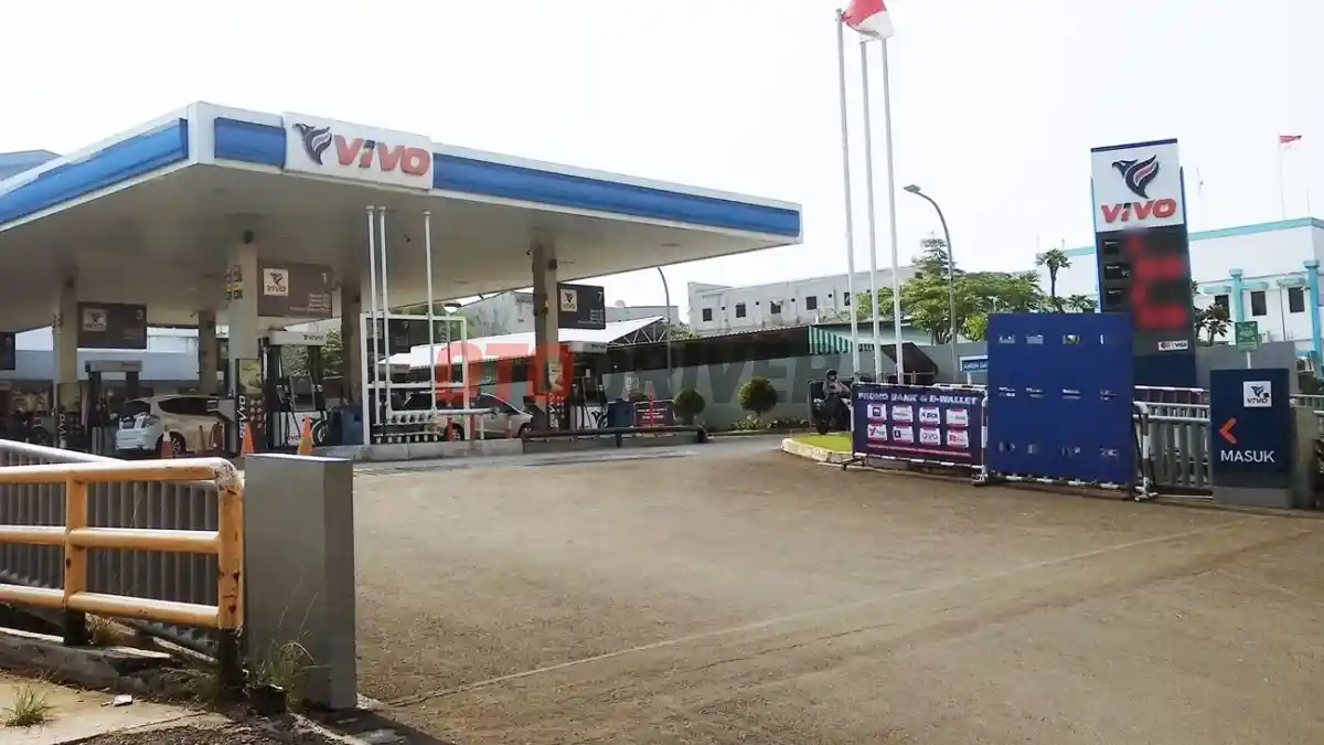 Berita - Update Harga BBM 1 Oktober 2025, Swasta Naik Petamina Dex Naik