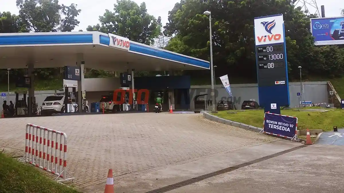 Foto - Ada Kenaikan Harga BBM Di Jakarta Pada Minggu Kedua Desember