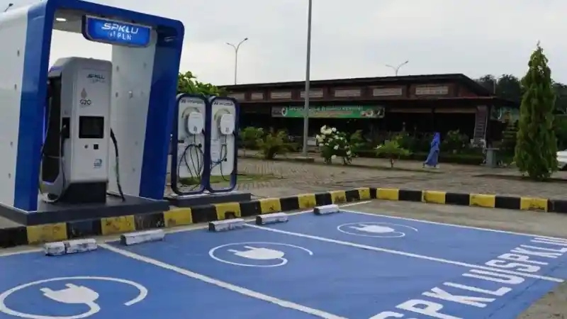 Berita - Antisipasi Pemudik Pakai Mobil Listrik, SPKLU Tambah 114 Tempat Charge Lagi