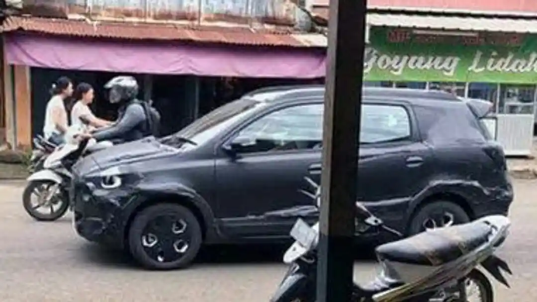 Berita - SPY SHOT: Interior Datsun Cross Terabadikan Kamera!