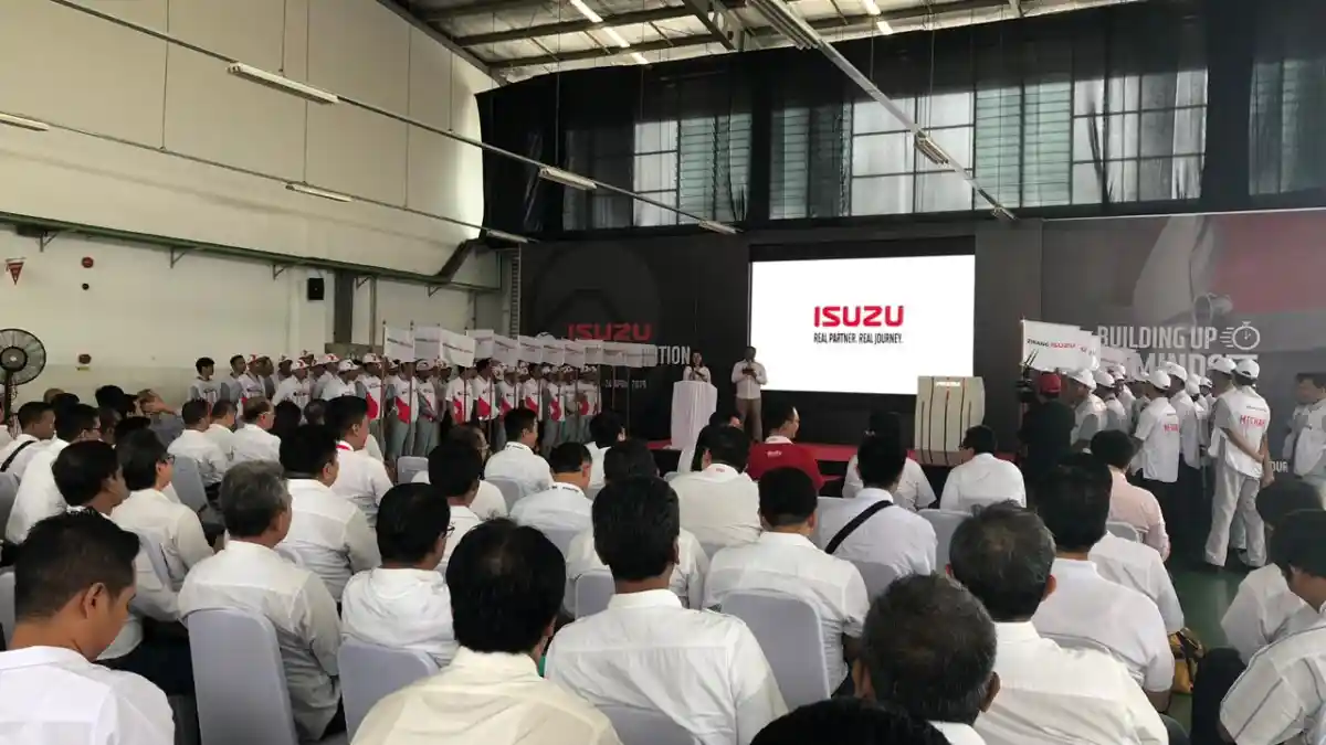 Foto - Libatkan 18 Dealer, Isuzu Kembali Gelar Kontes Nasional untuk Mekanik