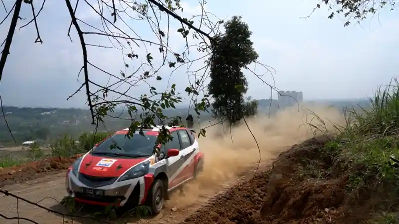 Foto - Stage Park Sentul, Oase Baru Dunia Motorsport Indonesia 