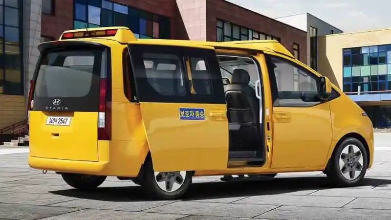 Foto - Hyundai Staria Kinder, MPV Mewah Anak Sekolah
