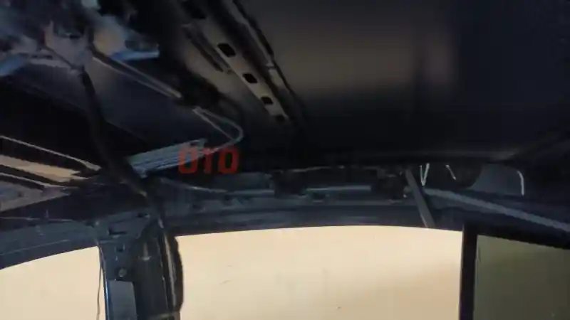 Foto - Pasang Sunroof Bikin Atap Mobil Lemah? Fakta atau Mitos