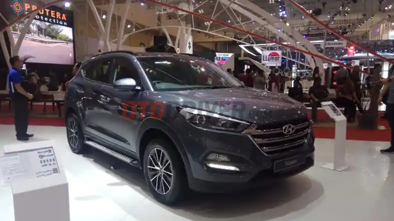 Foto - DISKON di GIIAS 2018: Fortuner, Pajero Sport Terra, Sampai Santa Fe Bertabur Promo