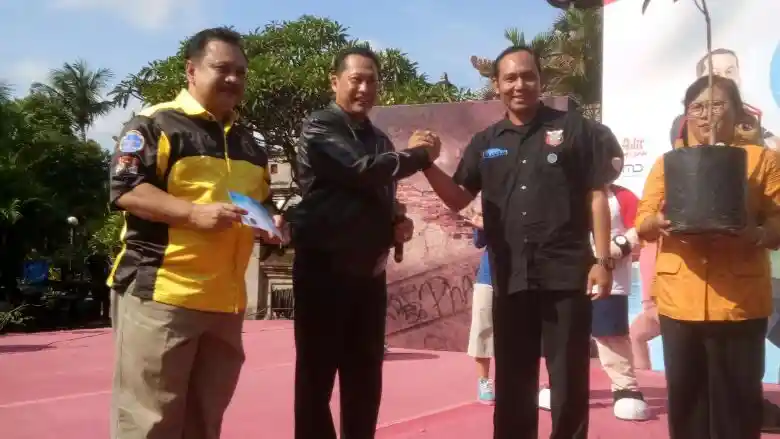 Foto - Komunitas Pecinta SUV Berbagai Merek di Bali Resmi Terbentuk