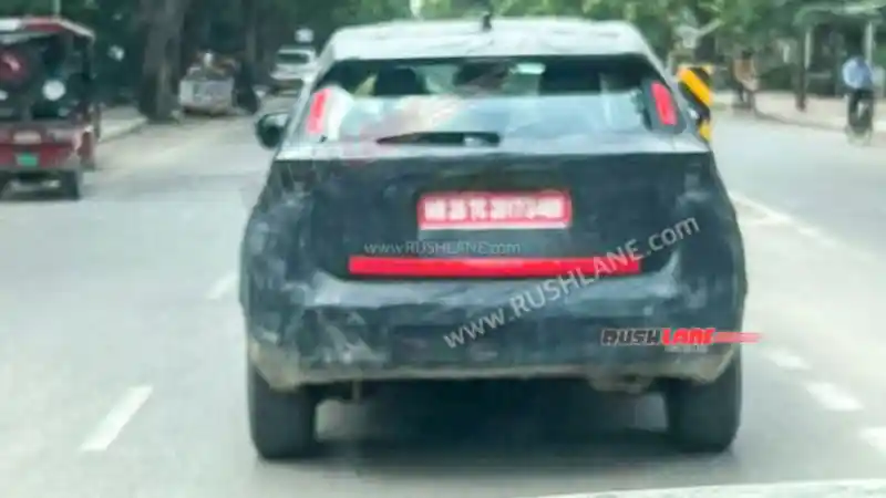 Foto - Suzuki Baleno Akan Punya Versi SUV