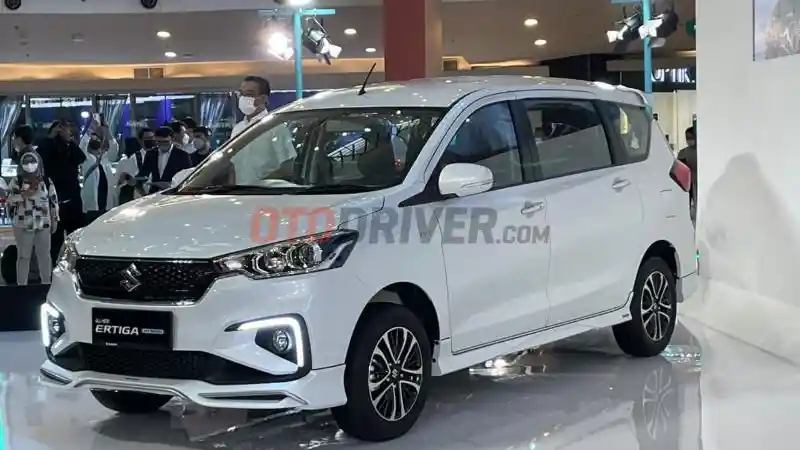 Berita - Minat Beli Suzuki Ertiga Hybrid? Simak Kelebihan dan Kekurangannya