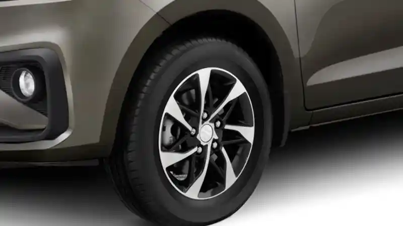 Foto - Detail Perubahan Pada Suzuki All New Ertiga Indonesia