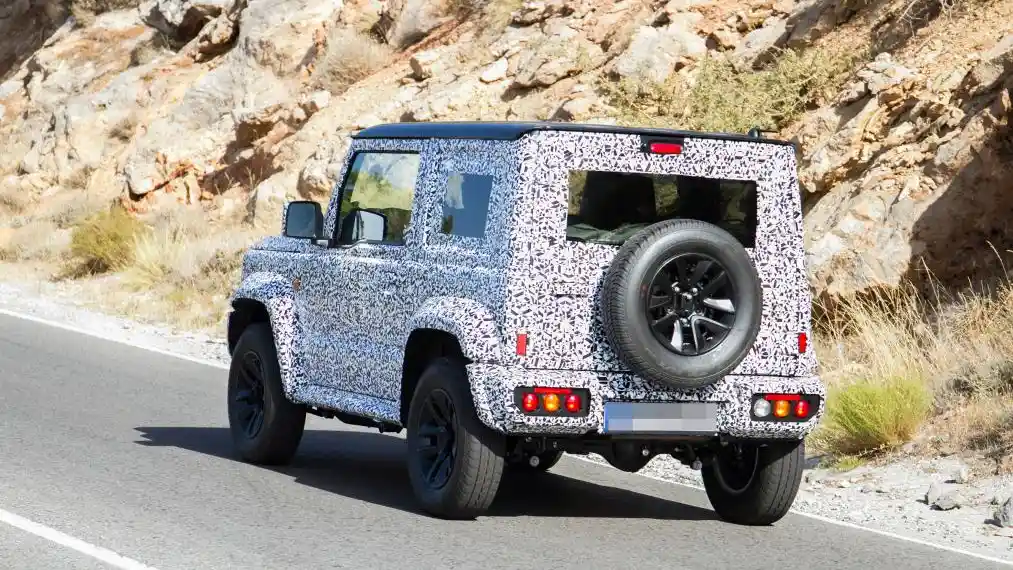 Foto - SPY SHOT: Suzuki Jimny Generasi Terbaru Jadi Serba Kotak