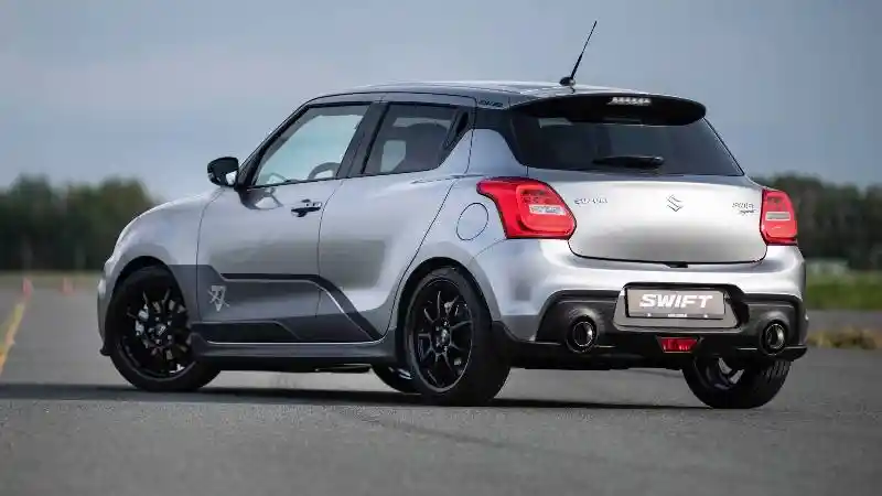 Foto - Inilah Suzuki Swift Edisi Penghormatan Sebuah Motor