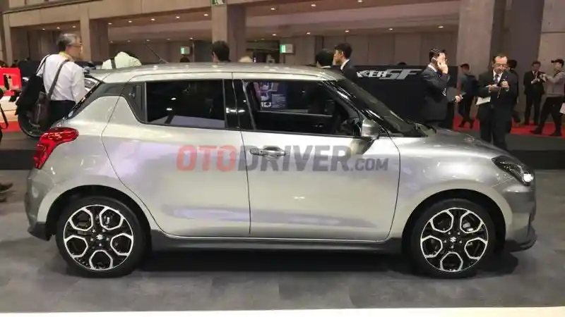 Foto - Suzuki Swift Facelift Resmi Meluncur, Andalkan Varian Hybrid