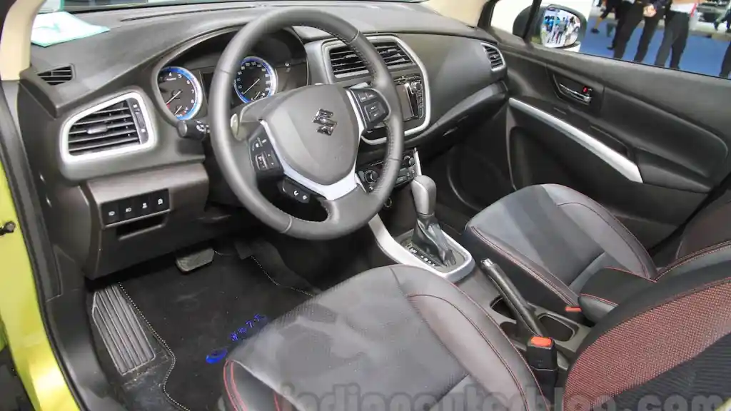 Foto - Suzuki SX4 S-Cross Sekarang Memakai Mesin Turbo!