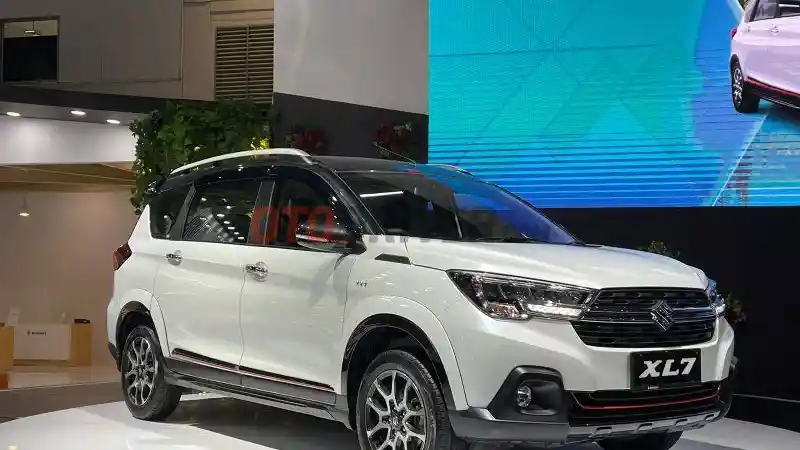 Foto - Diproduksi di Indonesia, Pasar Ertiga Hybrid Justru Negara Filipina