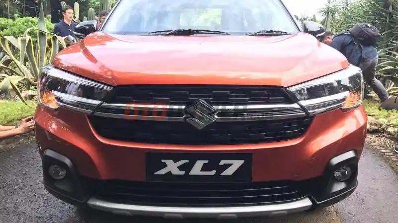 Foto - Honda Anggap Suzuki XL7 Bukan Ancaman Bagi BR-V