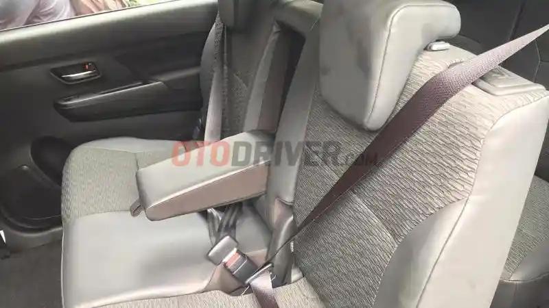 Foto - Komparasi Spek Suzuki XL7 VS Honda BR-V