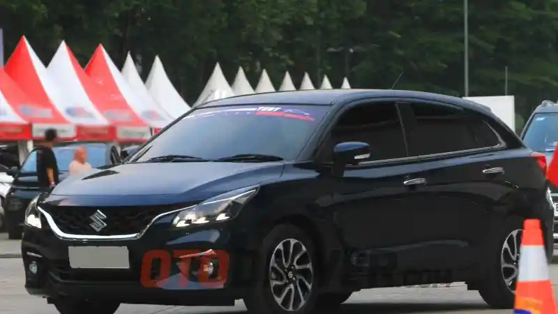 Foto - Suzuki Banting Harga Baleno Hatchback, Diskonnya Sampai Rp 35 Jutaan