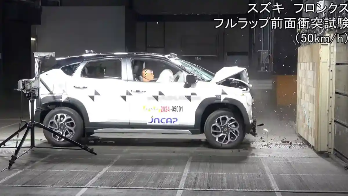 Foto - Suzuki Fronx Sabet 4 Bintang Untuk Uji Tabrak Di Jepang, Ini Yang Membuatnya Kurang Lengkap
