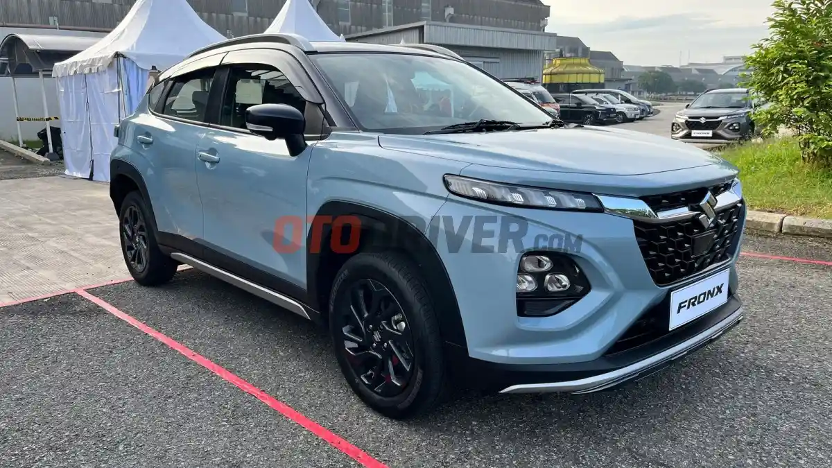 Berita - Suzuki Fronx Muncul Dengan Tiga Varian, Ini Spesifikasi Mesin dan Pilihan Warnanya