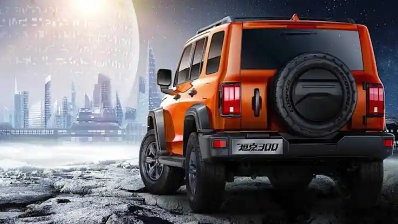 Foto - SUV Ini Jadi Ancaman Serius Land Cruiser 300 di Pasar Timur Tengah