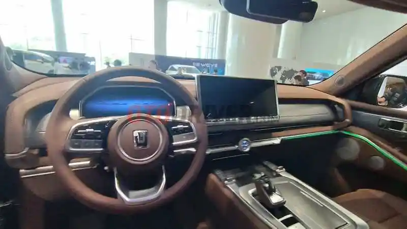 Foto - GWM Tank 700, Sosok G-Class Ala China