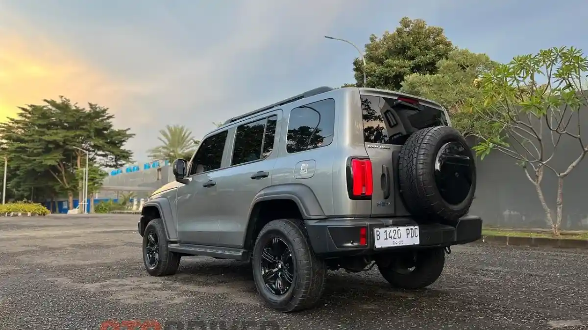 Foto - Punya Opsi 4x4 dan 4x2 GWM Tank 300 Dan Tank 500 Diesel, Mana Yang Lebih Gacor?