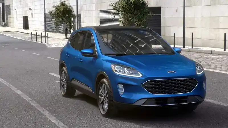 Foto - Potensi Kebakaran,100 Ribu Mobil Ford Kena Recall