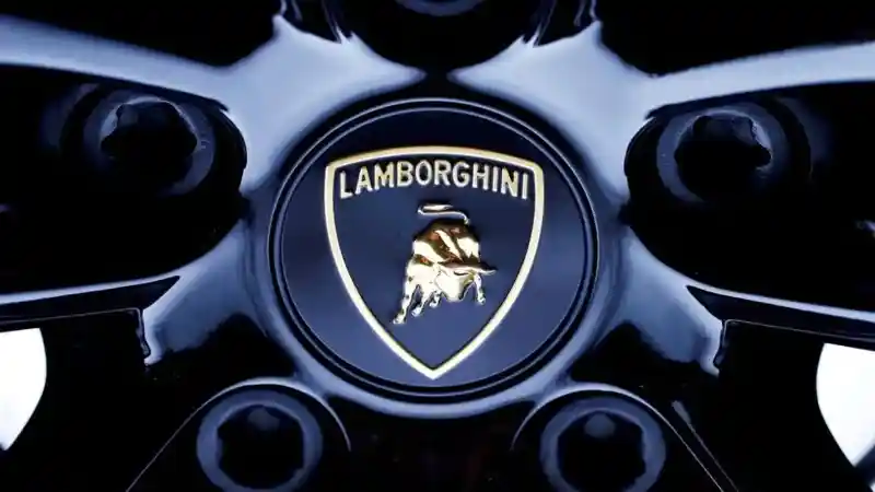 Berita - Menuju Era Elektrifikasi, Lamborghini Investasi 28 Triliun Rupiah