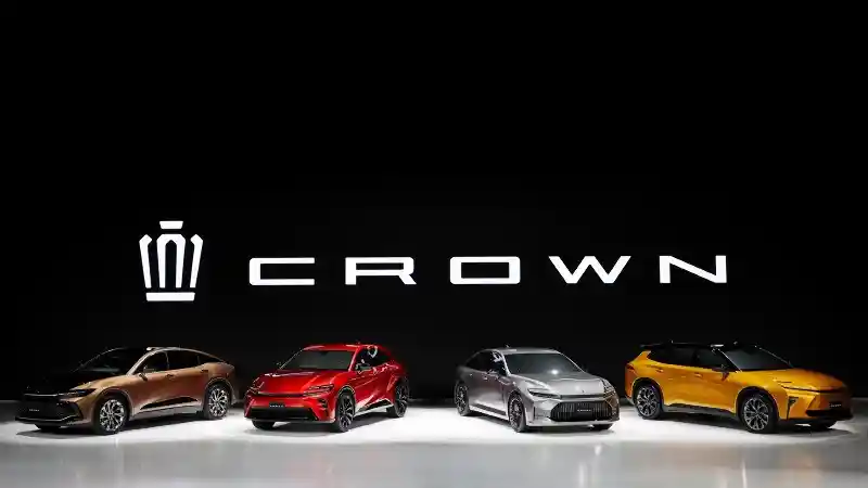 Berita - Toyota Hadirkan Empat Model Baru Versi Crown