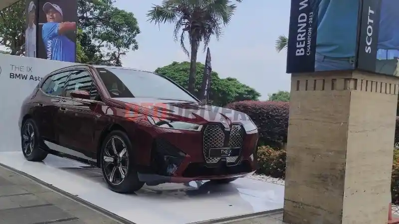 Mobil Listrik - Cruise Control Bermasalah, BMW iX Recall Di Berbagai Negara