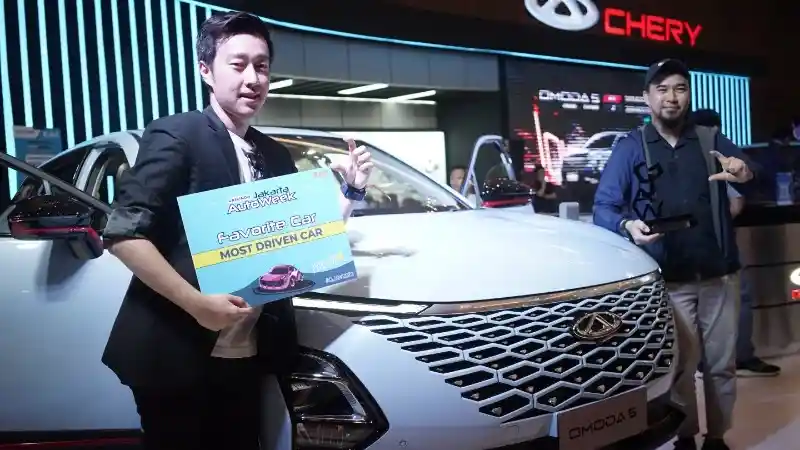 Foto - Bukan Honda atau Toyota, Ini Mobil Paling Banyak Dicoba di GJAW 2023