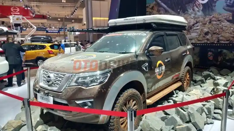 Foto - Nissan Terra Menjelajah Papua Barat Dengan Modifikasi Minimalis