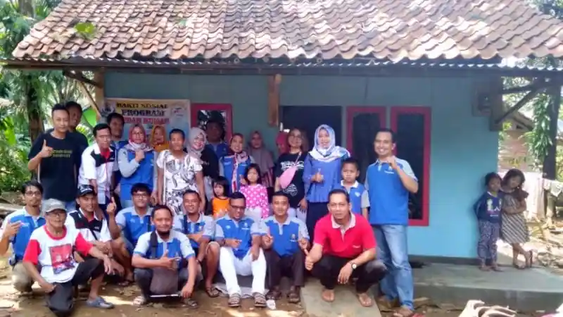 Foto - Terios Rush Club Indonesia Berhasil Bedah Rumah Warga Nusakambangan