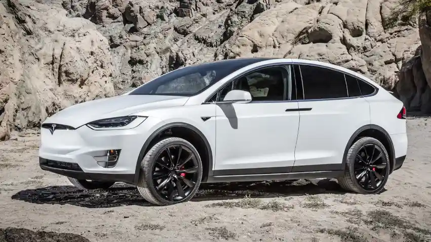 Foto - Inilah 8 SUV Paling Bertenaga Dari Berbagai Penjuru Dunia