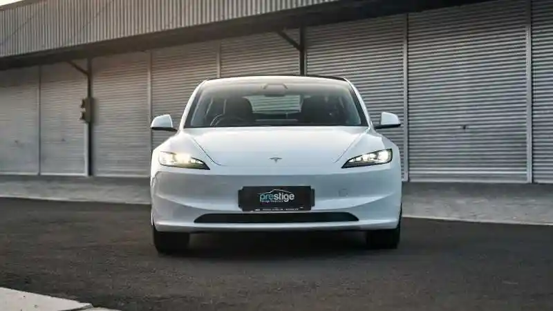 Foto - New Tesla Model 3 Highland Melenggang Di Indonesia. Lebih Canggih Dan Hanya Rp 50 Juta Lebih Mahal