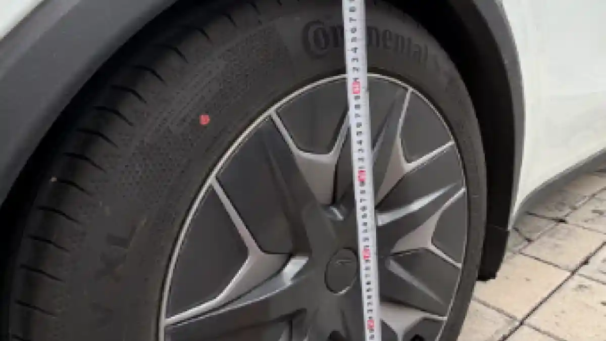 Berita - Beberapa Unit Tesla Model Y Alami Ambles Suspensi Belakang