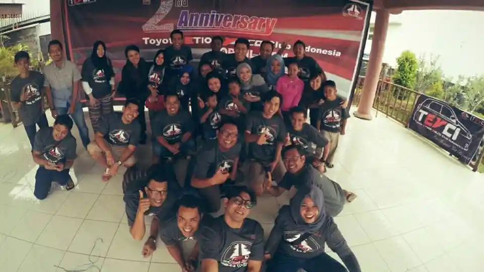 Foto - KOMUNITAS: Toyota Etios Valco Club Indonesia HUT Kedua Sekaligus Rotasi Pengurus