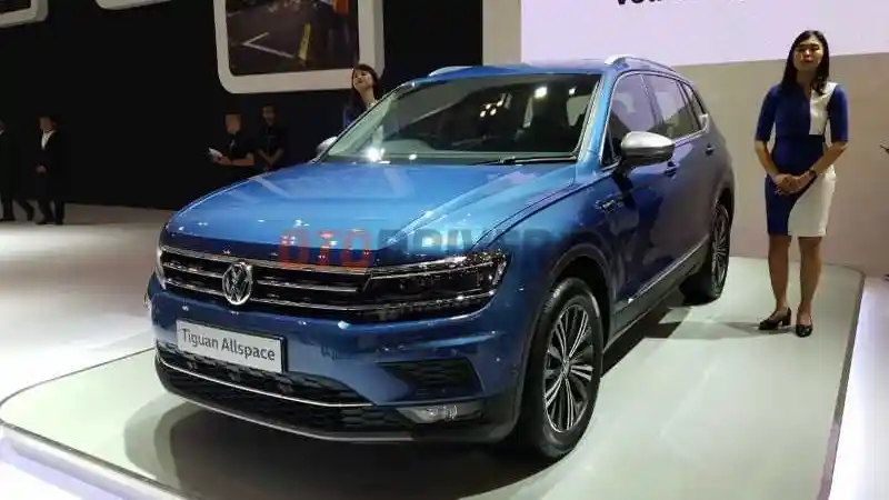 Foto - Kepala Negara Bagian Jerman Pantau Langsung Perkembangan VW Indonesia