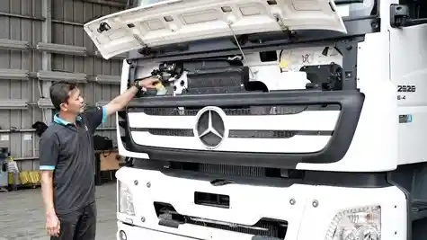 Foto - Begini Prakondisi Sebelum Mengemudikan Truk Axor