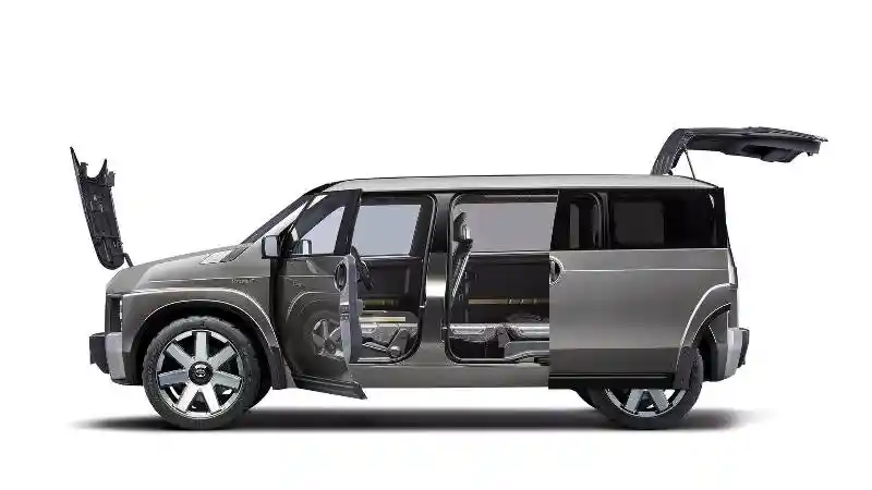 Foto - Toyota TJ Cruiser Masuk Jalur Produksi, Cocok Buat Bisnis Transportasi 