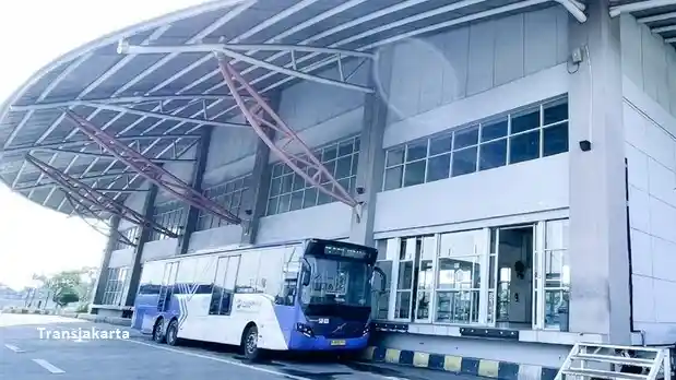 Berita - Segini Gaji Pramudi Transjakarta 