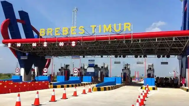 Foto - Tol Brebes Timur - Semarang Siap Beroperasi Saat Mudik Tanpa Tarif